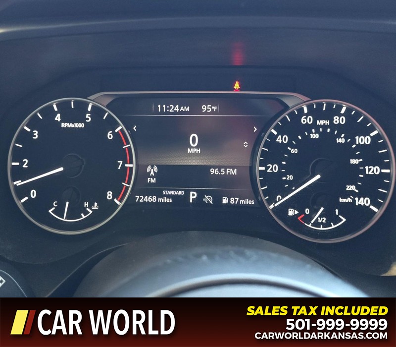 Nissan Rogue Vehicle Full-screen Gallery Image 17