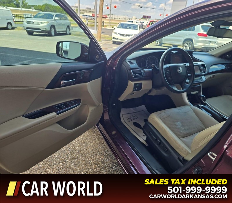 Honda Accord Sedan Vehicle Full-screen Gallery Image 7