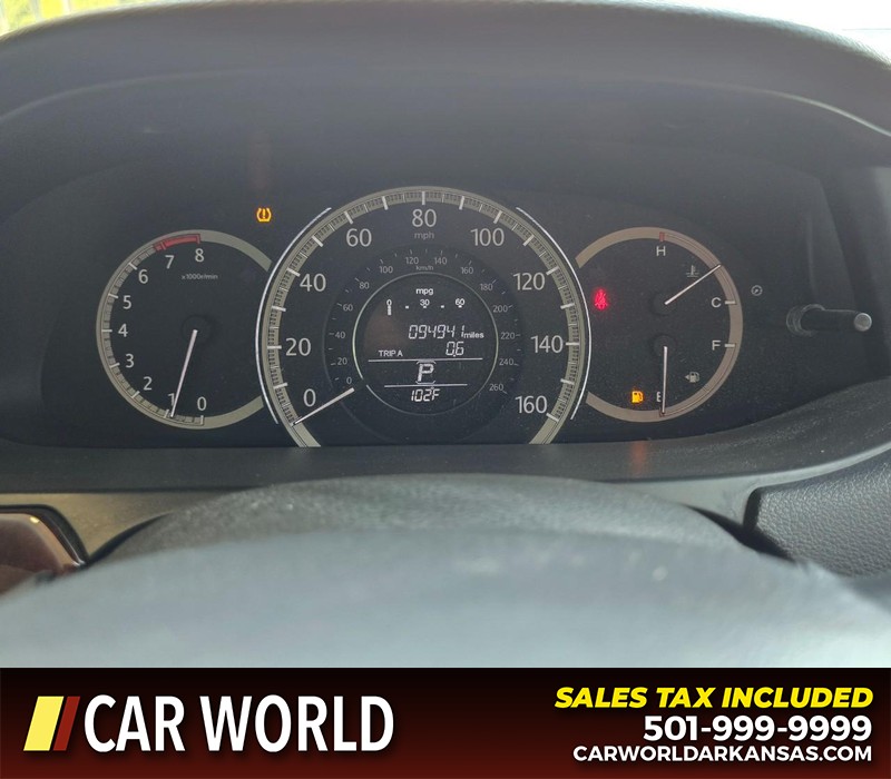 Honda Accord Sedan Vehicle Full-screen Gallery Image 16