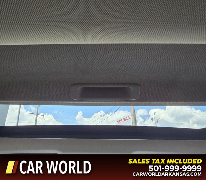 Honda Accord Sedan Vehicle Full-screen Gallery Image 18