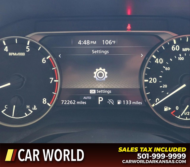 Nissan Rogue Vehicle Full-screen Gallery Image 16