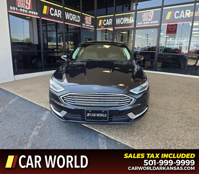 Ford Fusion Vehicle Full-screen Gallery Image 2