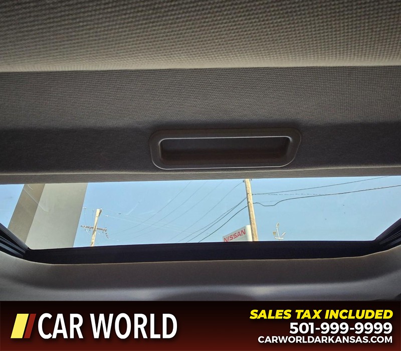 Ford Fusion Vehicle Full-screen Gallery Image 20