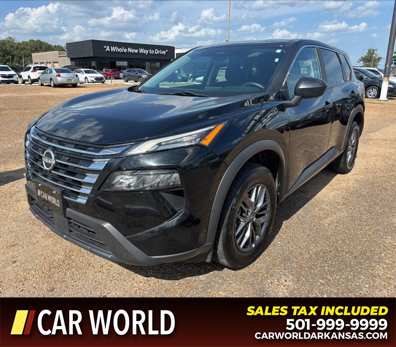 Nissan Rogue Vehicle Full-screen Gallery Image 9