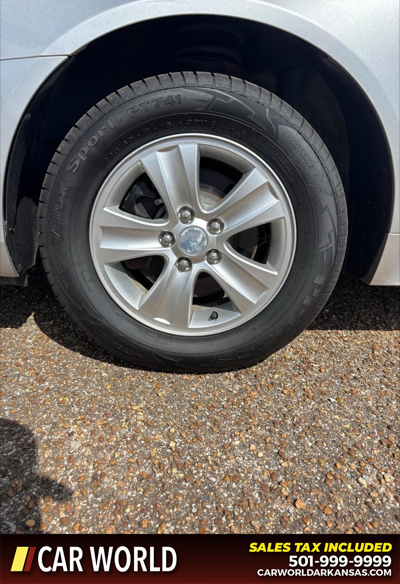 Chevrolet Impala Limited Vehicle Full-screen Gallery Image 11