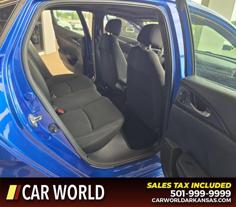 Honda Civic Hatchback Vehicle Full-screen Gallery Image 11