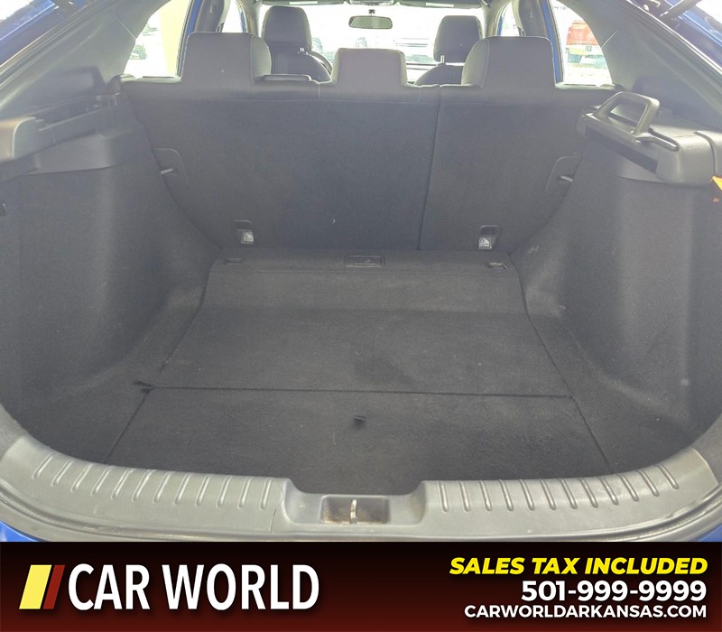 Honda Civic Hatchback Vehicle Full-screen Gallery Image 12