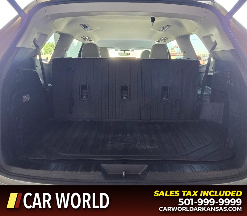 Subaru Ascent Vehicle Full-screen Gallery Image 15