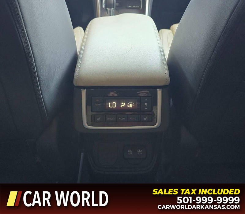 Subaru Ascent Vehicle Full-screen Gallery Image 22