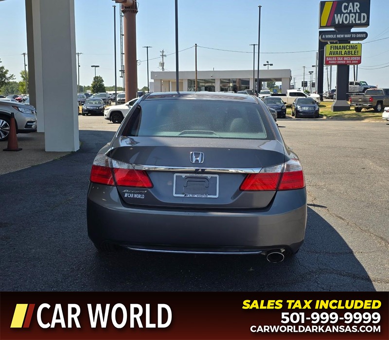 Honda Accord Sedan Vehicle Full-screen Gallery Image 5