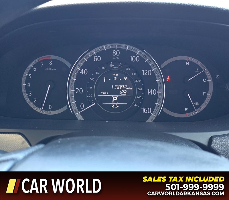 Honda Accord Sedan Vehicle Full-screen Gallery Image 16