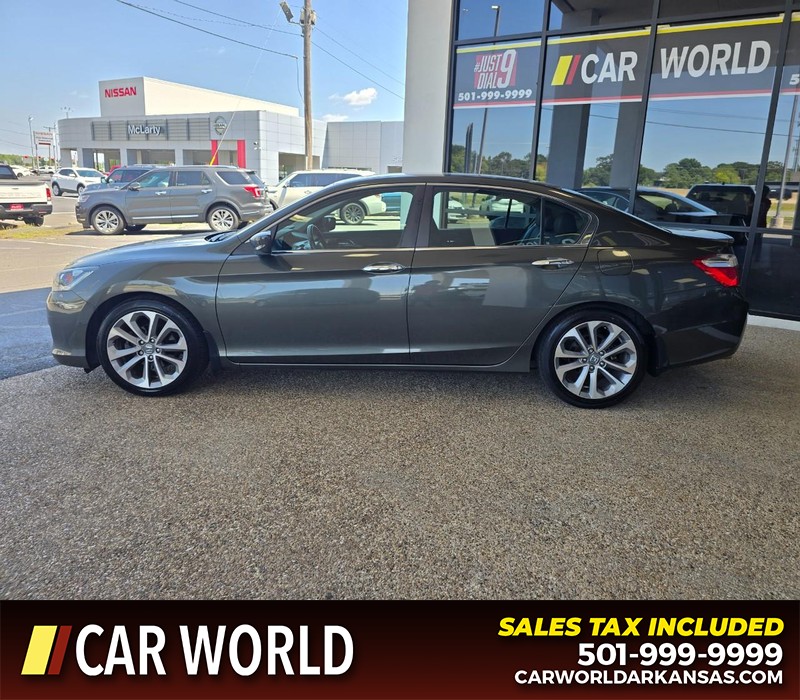 Honda Accord Sedan Vehicle Full-screen Gallery Image 4