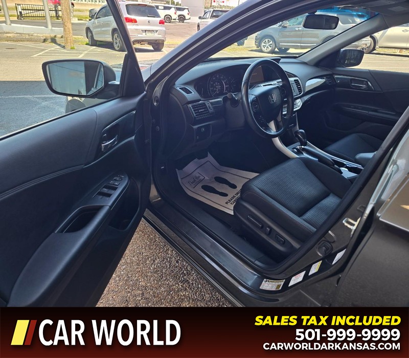 Honda Accord Sedan Vehicle Full-screen Gallery Image 7