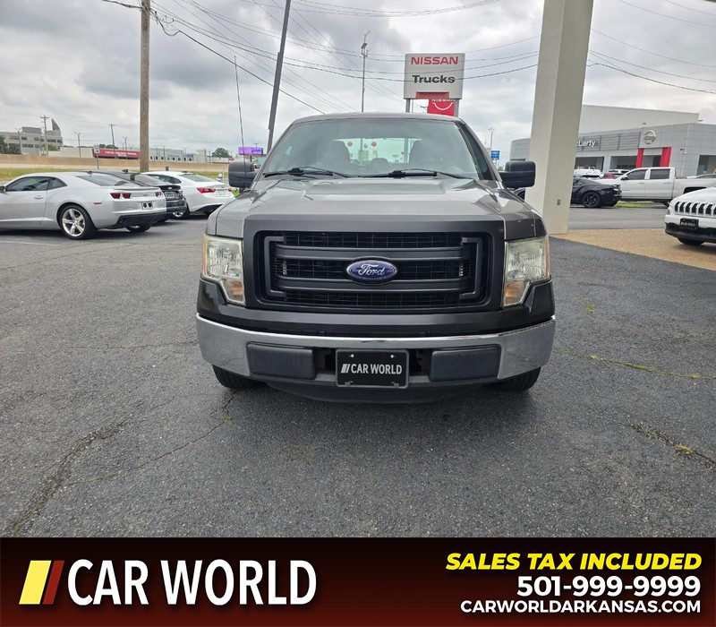 Ford F-150 Vehicle Full-screen Gallery Image 2
