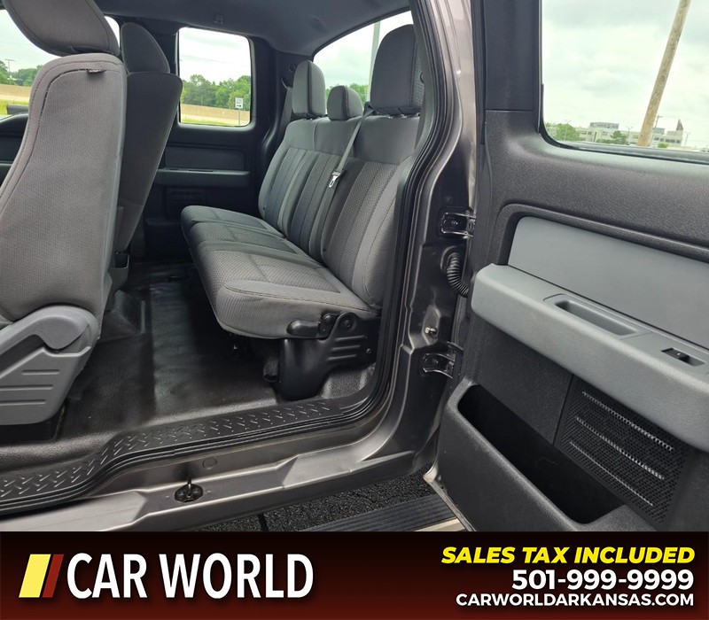 Ford F-150 Vehicle Full-screen Gallery Image 10