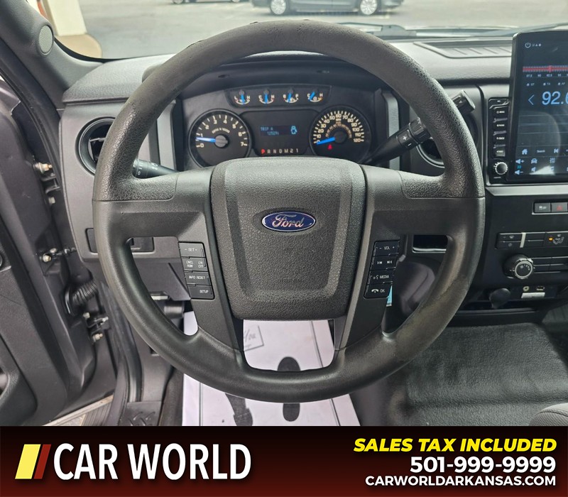 Ford F-150 Vehicle Full-screen Gallery Image 14