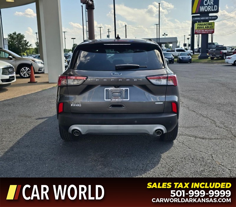 Ford Escape Vehicle Full-screen Gallery Image 6