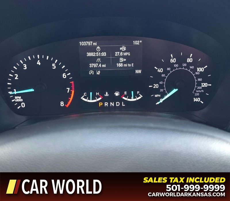 Ford Escape Vehicle Full-screen Gallery Image 18