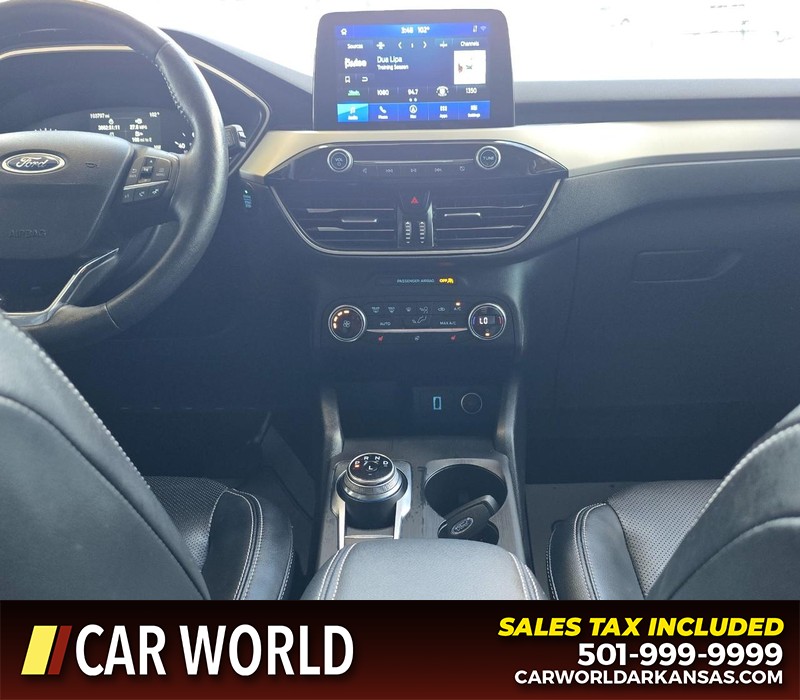 Ford Escape Vehicle Full-screen Gallery Image 19