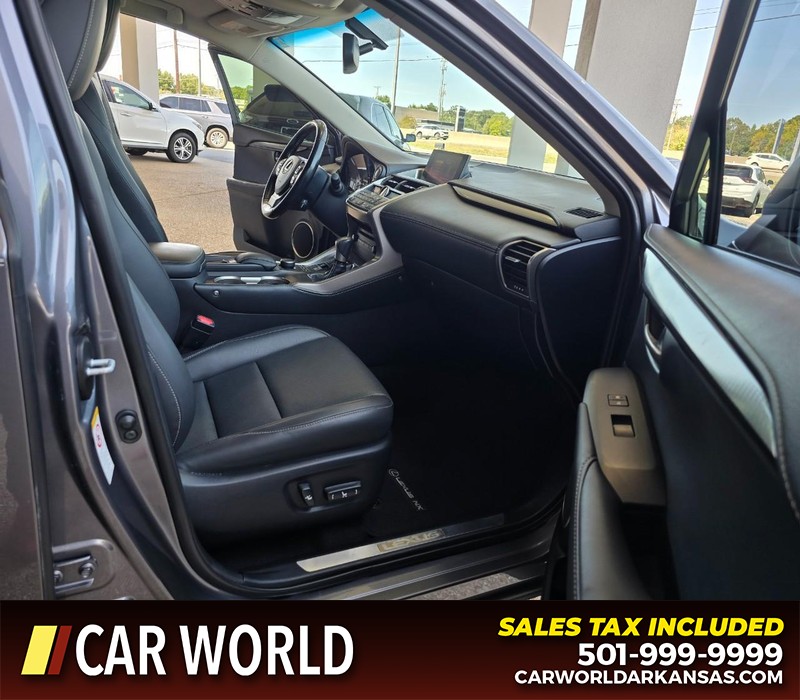 Lexus NX Vehicle Full-screen Gallery Image 11