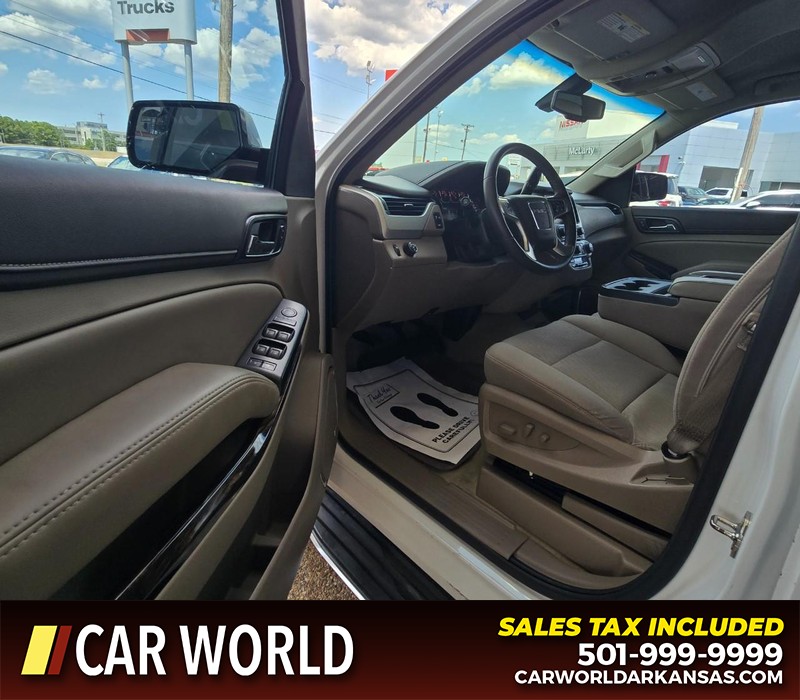 GMC Yukon XL Vehicle Full-screen Gallery Image 7