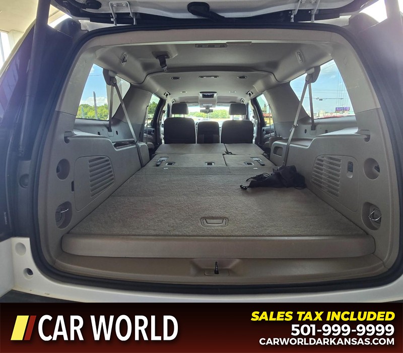 GMC Yukon XL Vehicle Full-screen Gallery Image 18