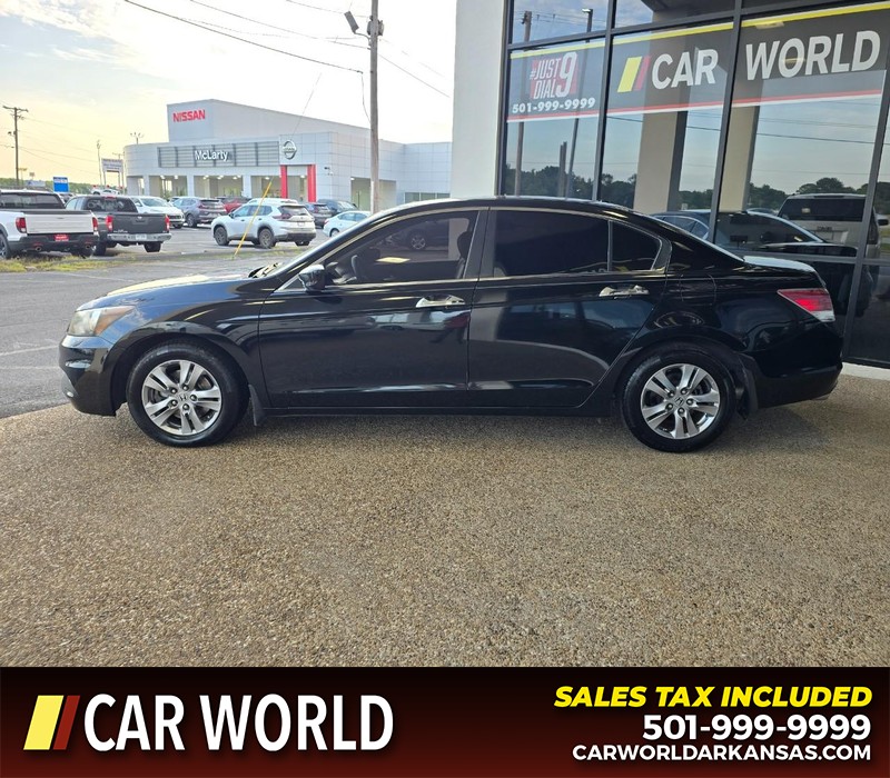 Honda Accord Sedan Vehicle Full-screen Gallery Image 4