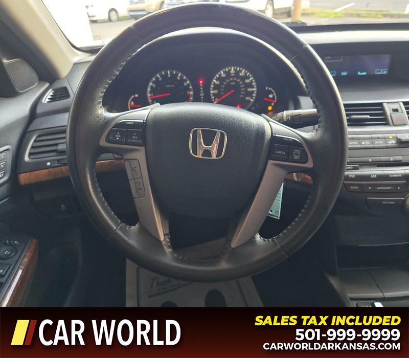 Honda Accord Sedan Vehicle Full-screen Gallery Image 14