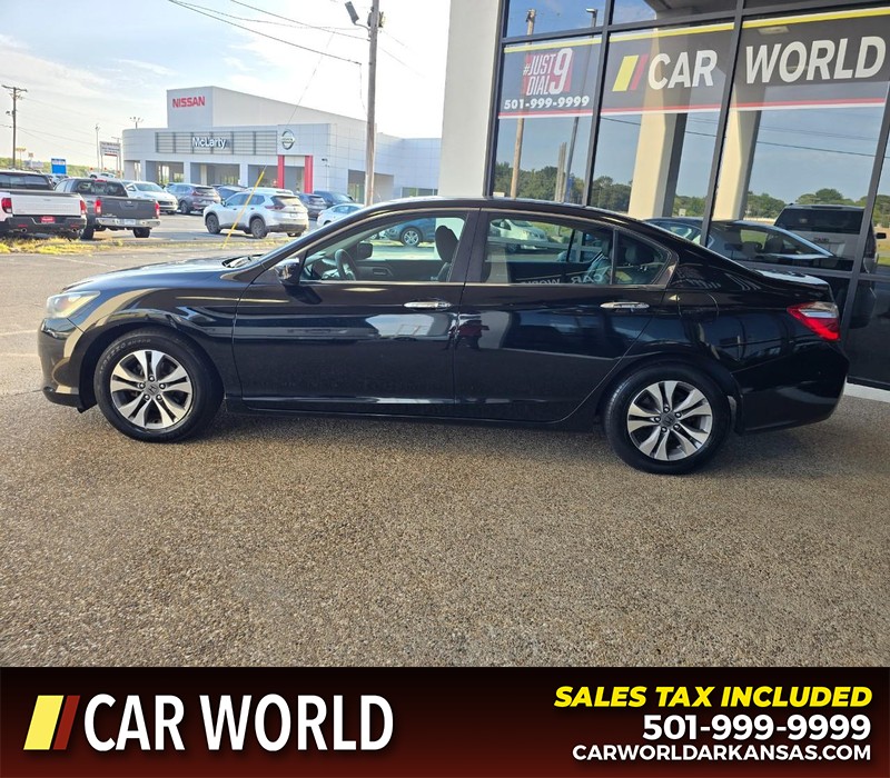 Honda Accord Sedan Vehicle Full-screen Gallery Image 4