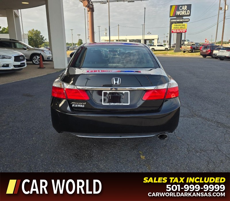 Honda Accord Sedan Vehicle Full-screen Gallery Image 5