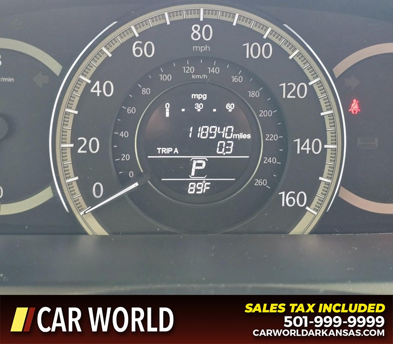 Honda Accord Sedan Vehicle Full-screen Gallery Image 16