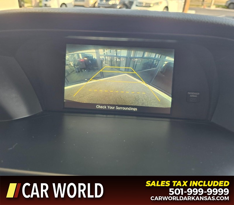 Honda Accord Sedan Vehicle Full-screen Gallery Image 19