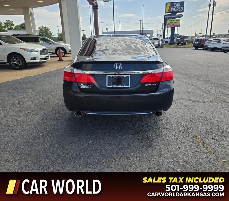 Honda Accord Sedan Vehicle Full-screen Gallery Image 5