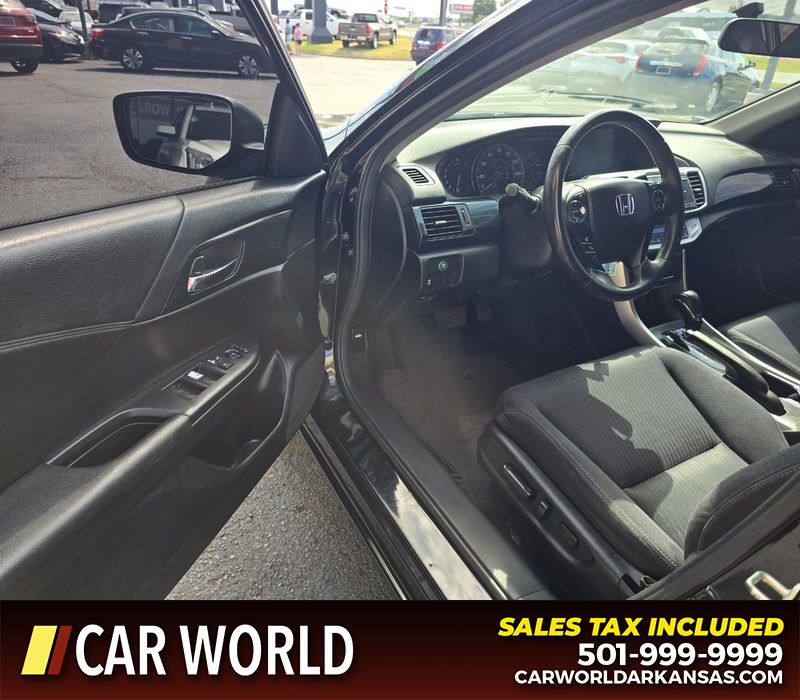 Honda Accord Sedan Vehicle Full-screen Gallery Image 7