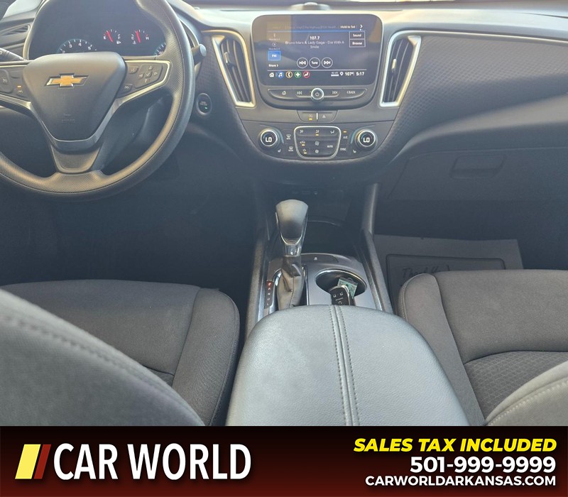 Chevrolet Malibu Vehicle Full-screen Gallery Image 18