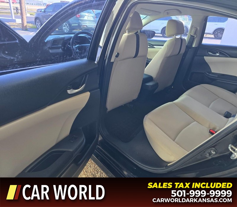 Honda Civic Sedan Vehicle Full-screen Gallery Image 9