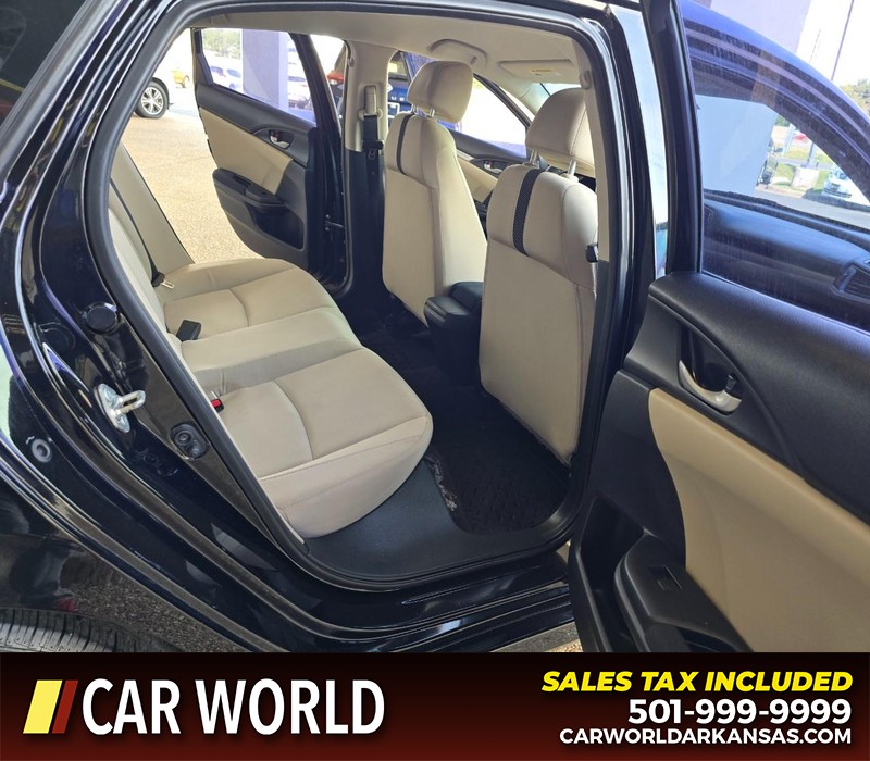 Honda Civic Sedan Vehicle Full-screen Gallery Image 12