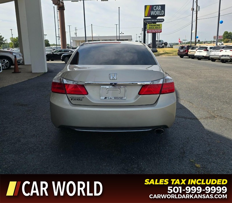 Honda Accord Sedan Vehicle Full-screen Gallery Image 5