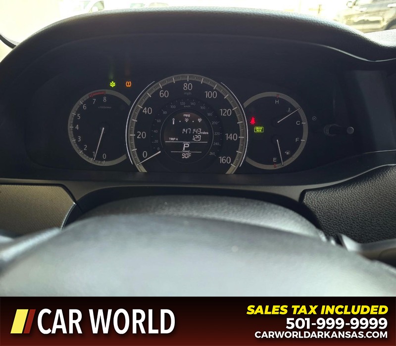 Honda Accord Sedan Vehicle Full-screen Gallery Image 16