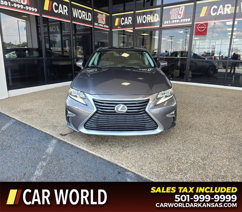 Lexus ES 350 Vehicle Full-screen Gallery Image 2