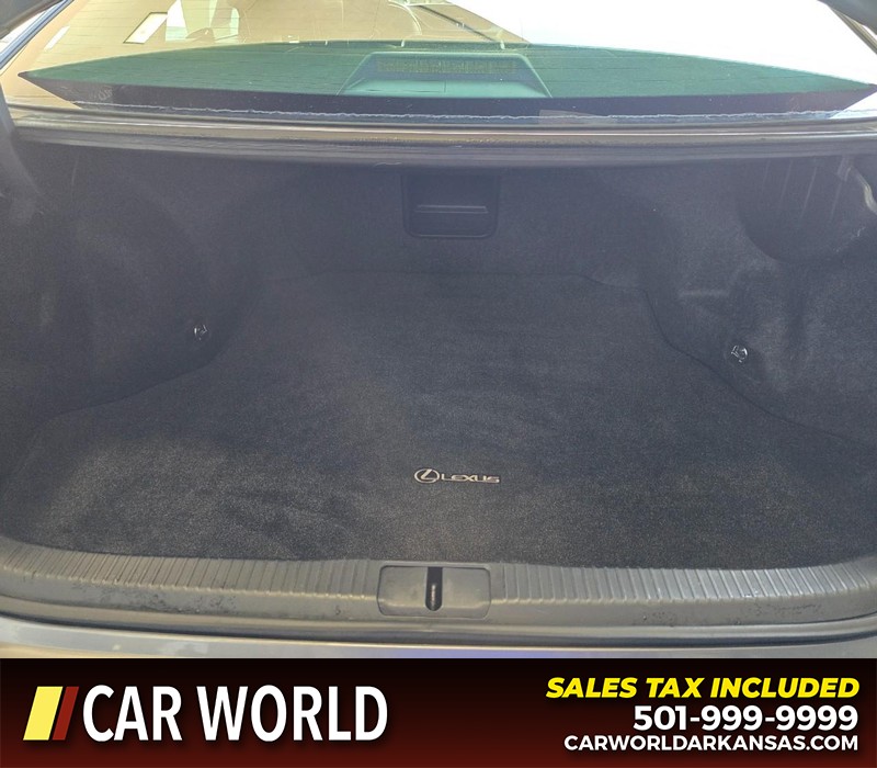 Lexus ES 350 Vehicle Full-screen Gallery Image 13