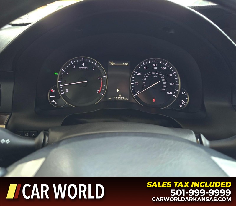 Lexus ES 350 Vehicle Full-screen Gallery Image 16