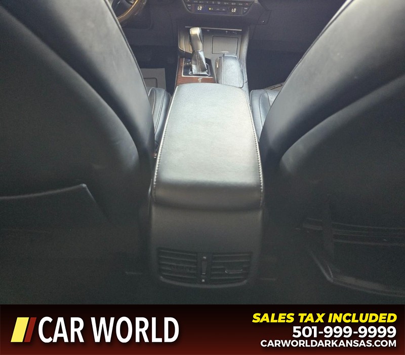 Lexus ES 350 Vehicle Full-screen Gallery Image 18