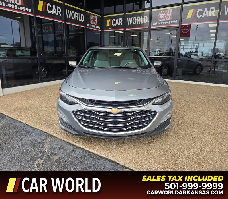 Chevrolet Malibu Vehicle Full-screen Gallery Image 2