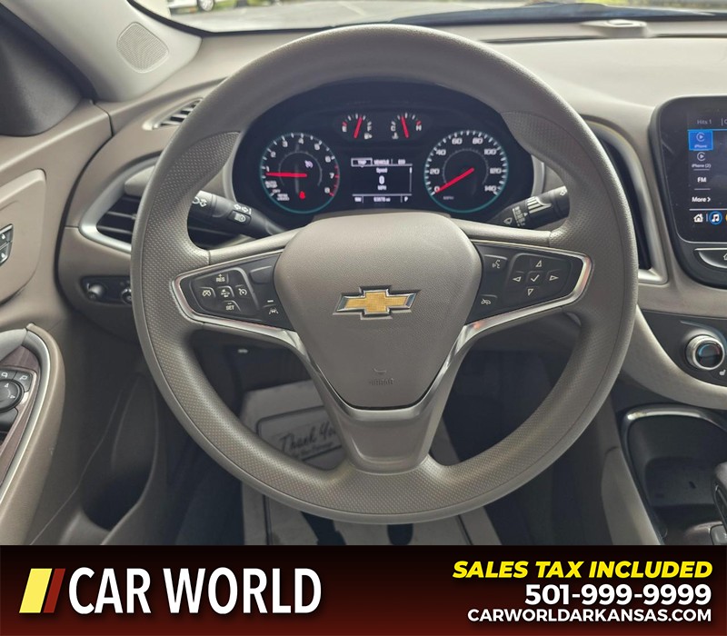 Chevrolet Malibu Vehicle Full-screen Gallery Image 15