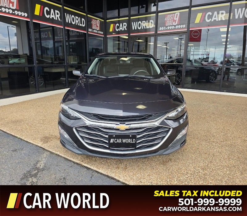 Chevrolet Malibu Vehicle Full-screen Gallery Image 2