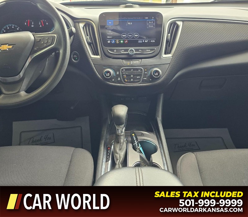 Chevrolet Malibu Vehicle Full-screen Gallery Image 18