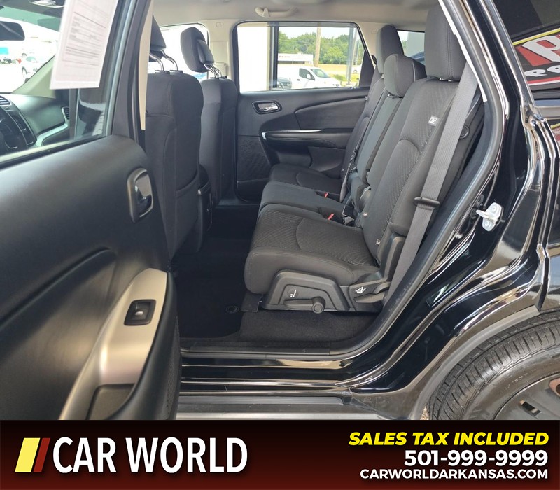 Dodge Journey Vehicle Full-screen Gallery Image 10