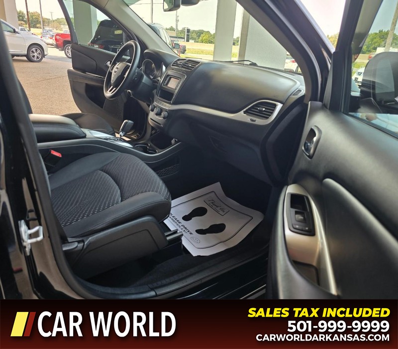 Dodge Journey Vehicle Full-screen Gallery Image 12
