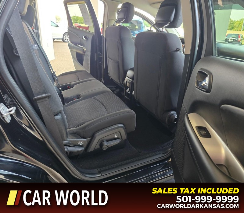 Dodge Journey Vehicle Full-screen Gallery Image 13